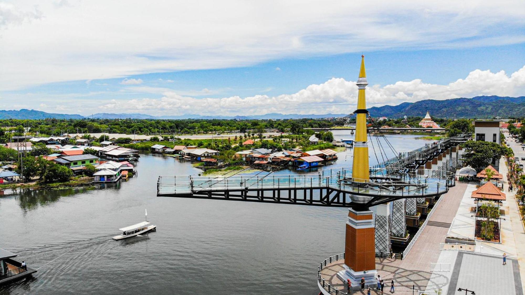 River Kwai View Hotel - Sha Extra Plus Certified Kanchanaburi Eksteriør billede